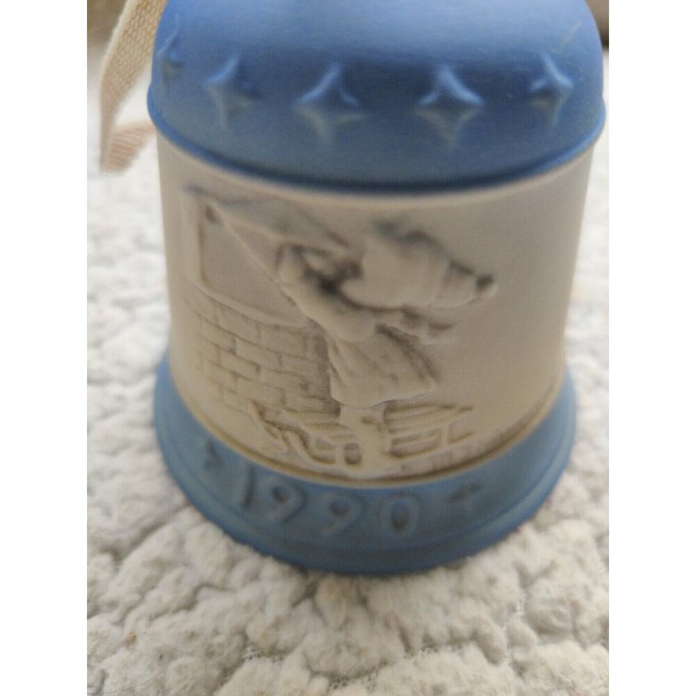 MJ Hummel Christmas Bell 1990 Festival Harmony Flute 2nd Edition Germany